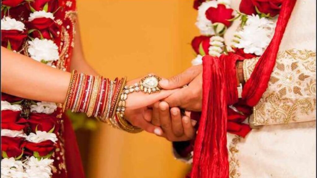 jaane kin karno se banta hai kundali main do vivah ka yog