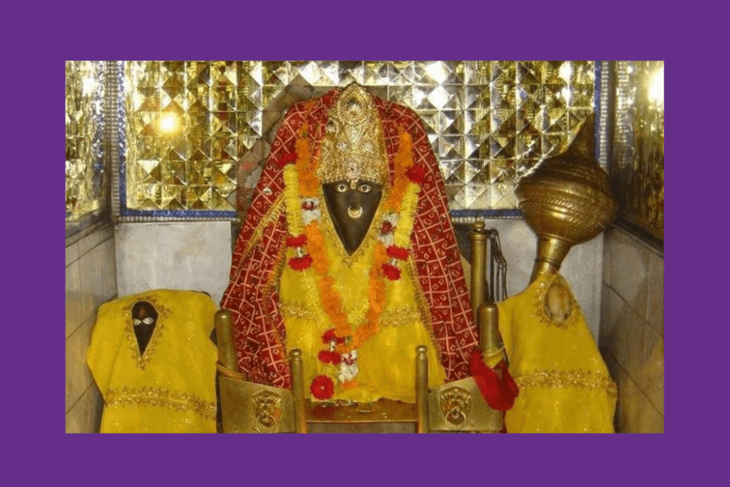 Maa-Baglamukhi-Temple